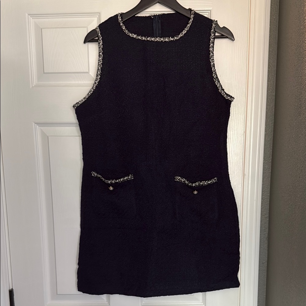 Elegant Navy Sleeveless Dress